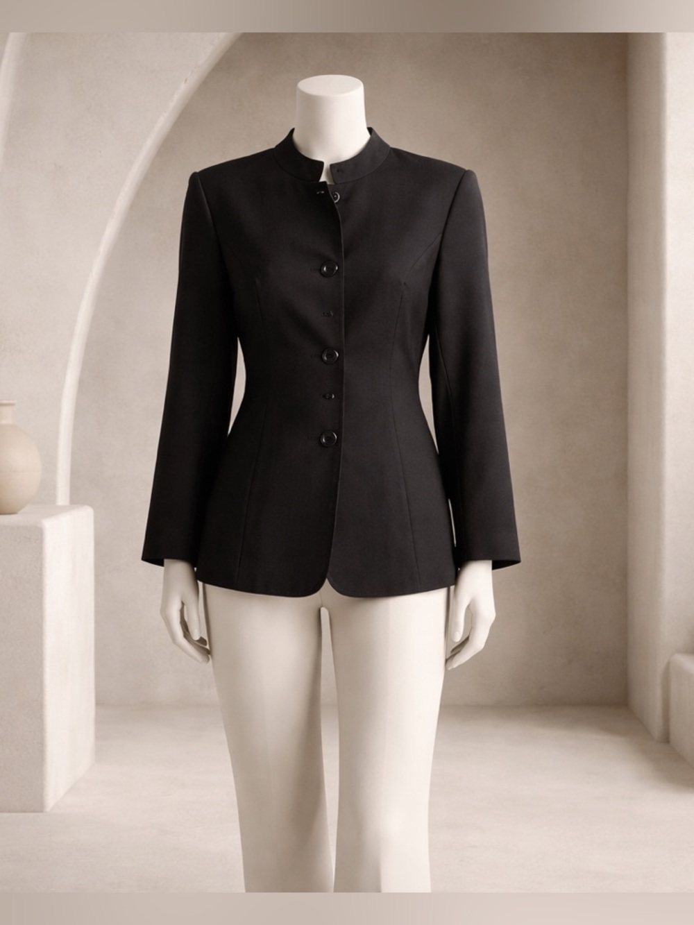 Giorgio Armani Stylish Chic Womens Black Wool Blend Blazer Size 48